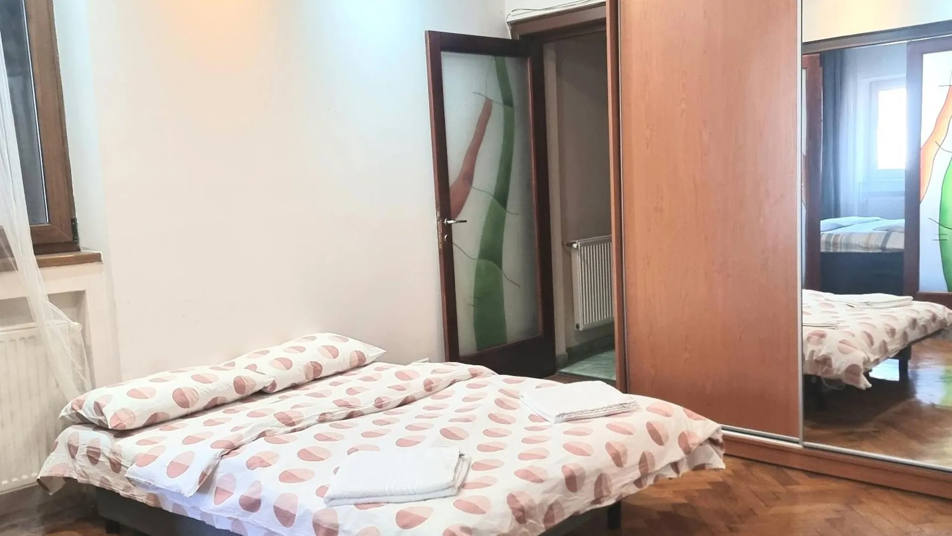 Apartament Peaceful Getaway - Generous 3-Bedroom Sanctuary - Close To Historic Old Town